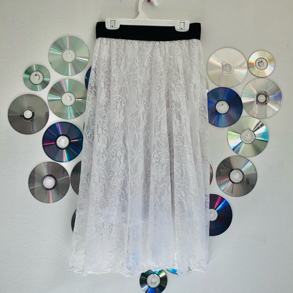 LulaRoe white lace mid length skirt